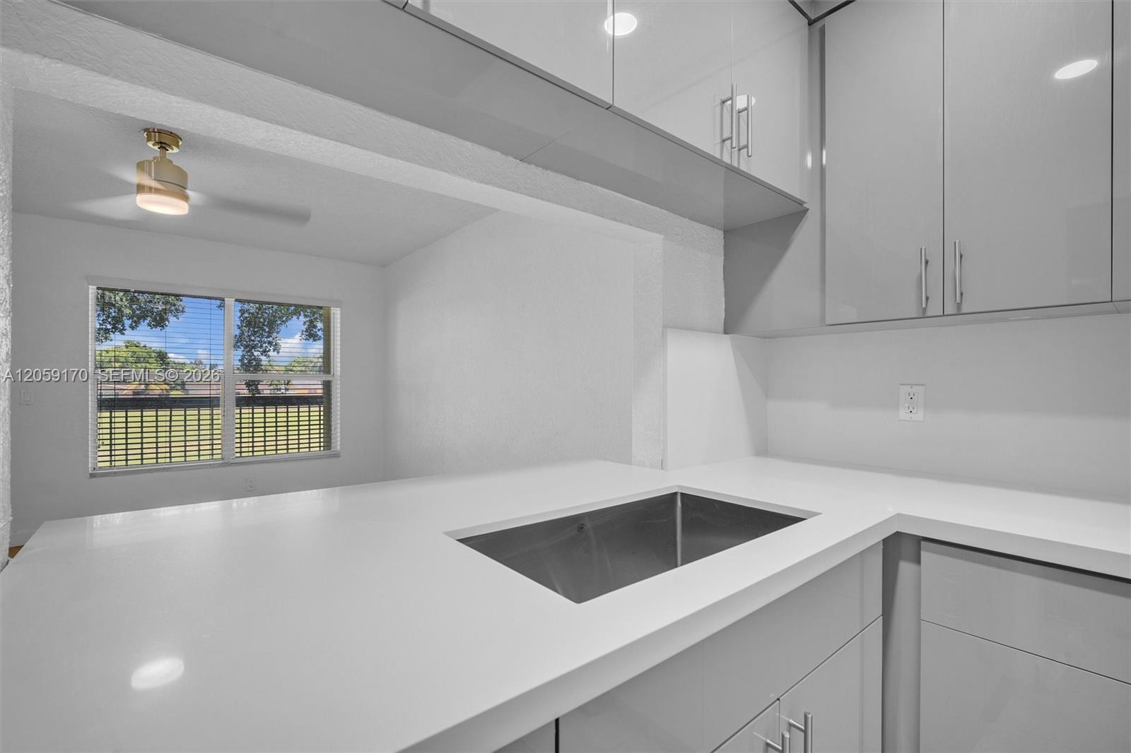 10015 NW 4th St # 203, Pembroke Pines FL 33024 photo 4