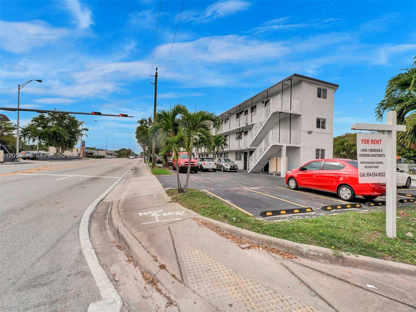 14190 W Dixie Hwy # 1, North Miami FL 33161 photo 2