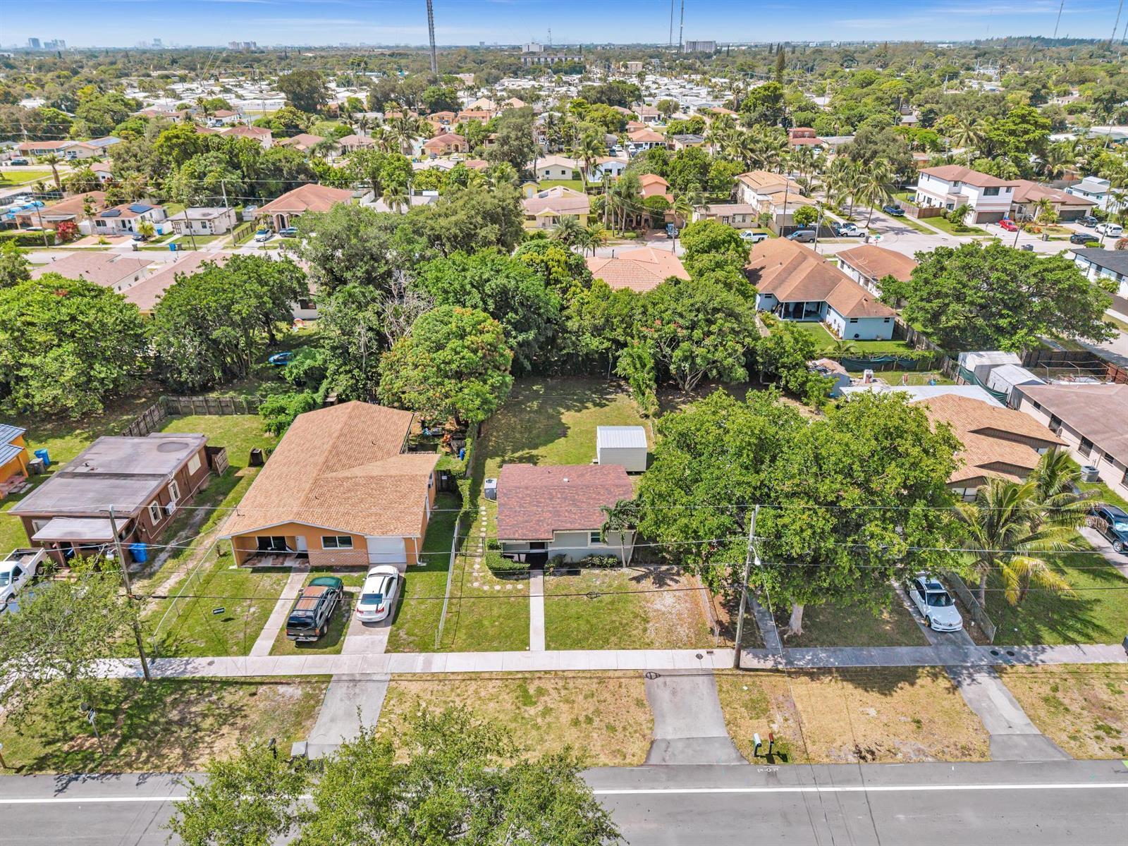 5026 SW 21st Street SW, West Park FL 33023 photo 3