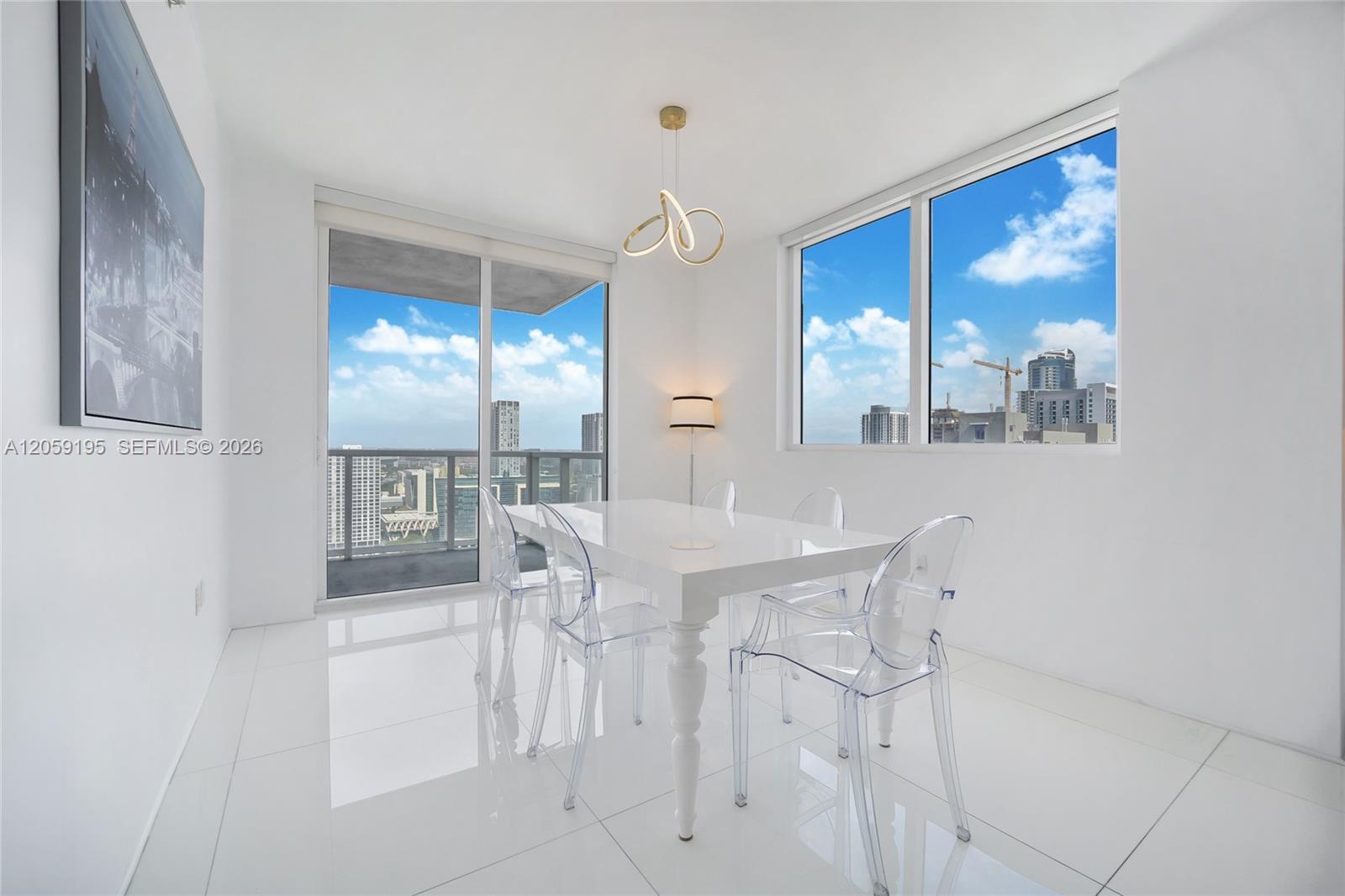 253 NE 2nd St # 3302, Miami FL 33132 photo 5