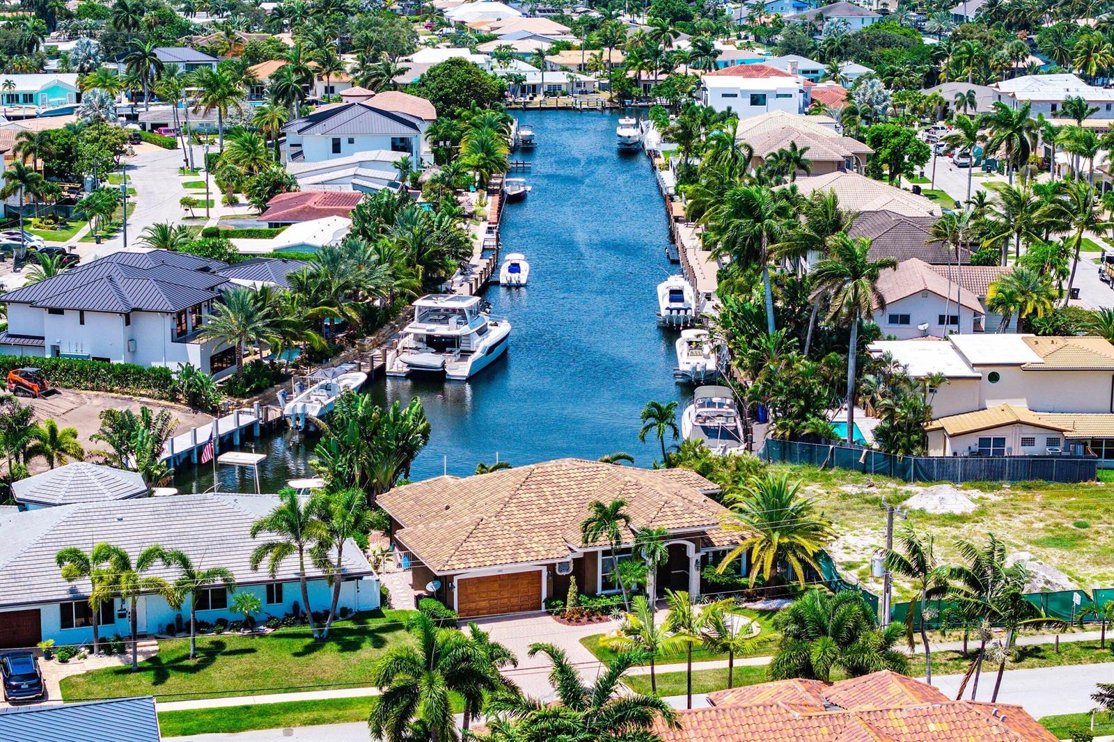 2761 NE 48TH Court, Lighthouse Point FL 33064 photo 4