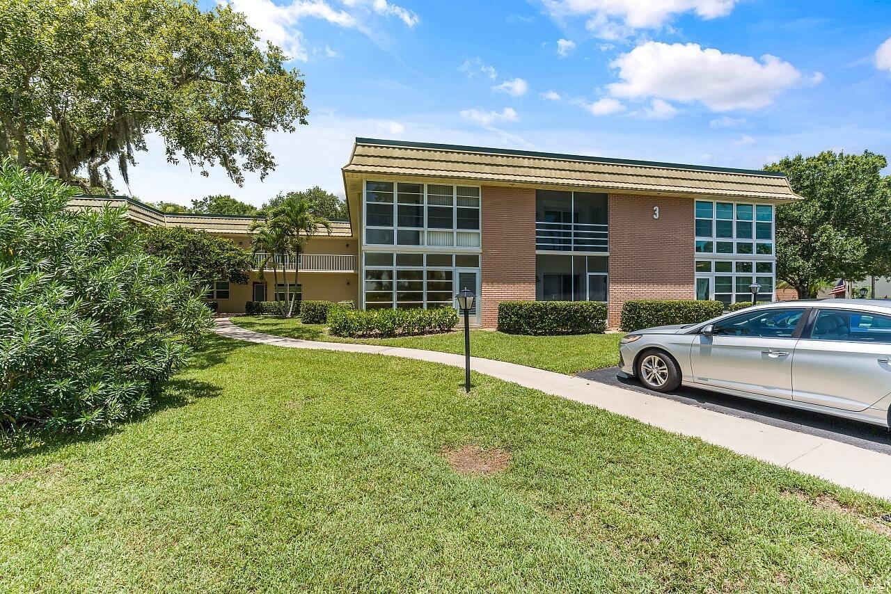 3 Vista Gardens Trail # 106, Vero Beach FL 32962 photo 2