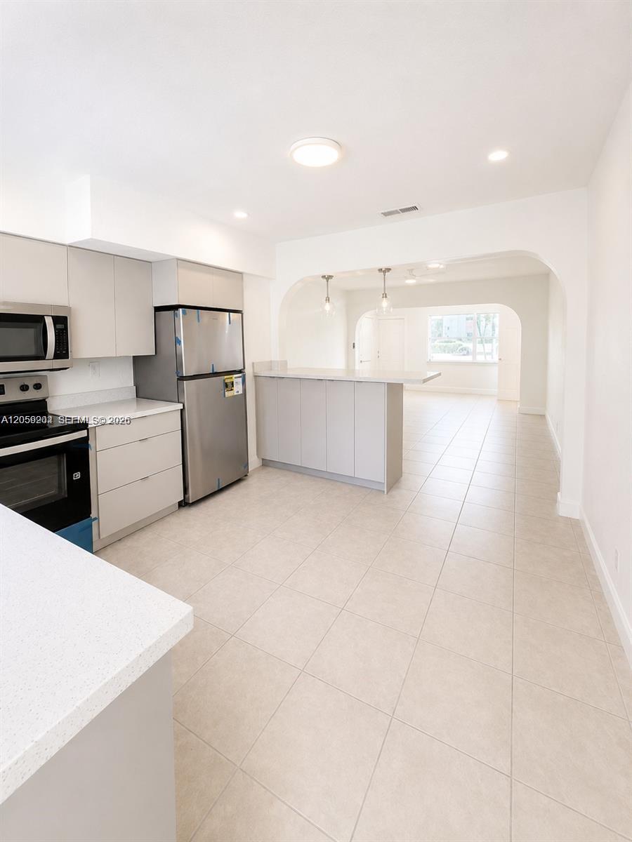Hollywood, FL 33020 photo 4