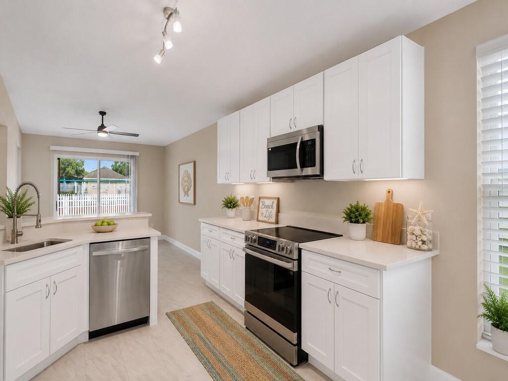 962 E 13th Square, Vero Beach FL 32960 photo 3