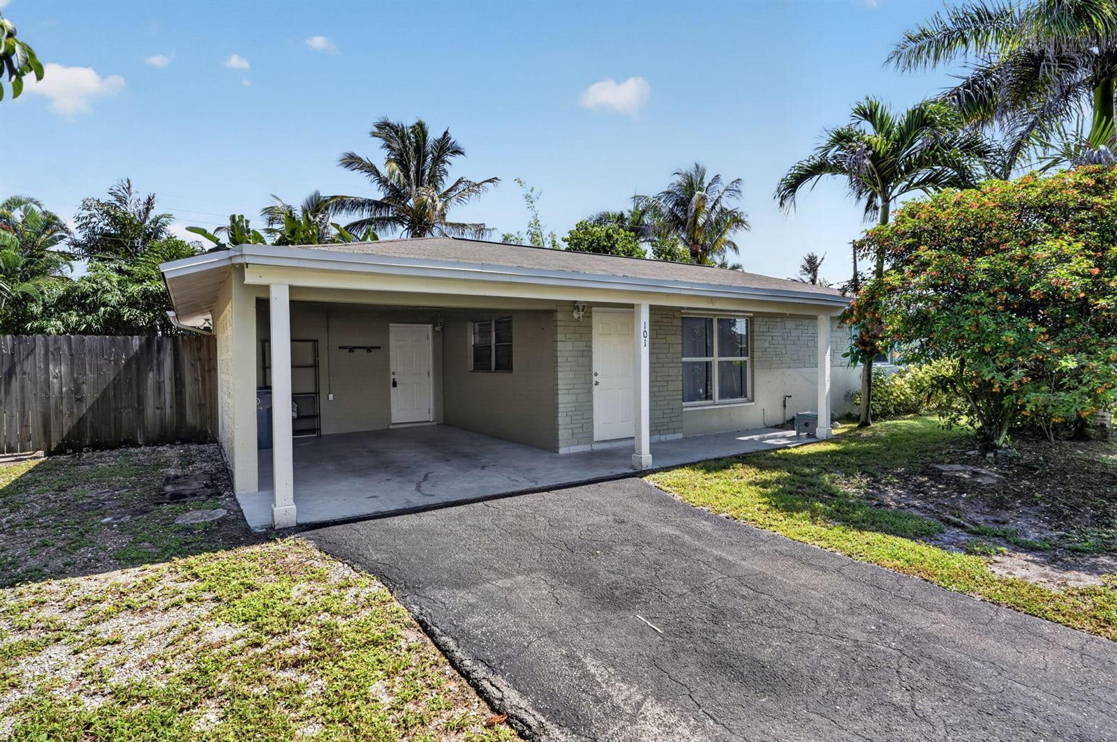 101 E Beverly Road E, Jupiter FL 33469 photo 2