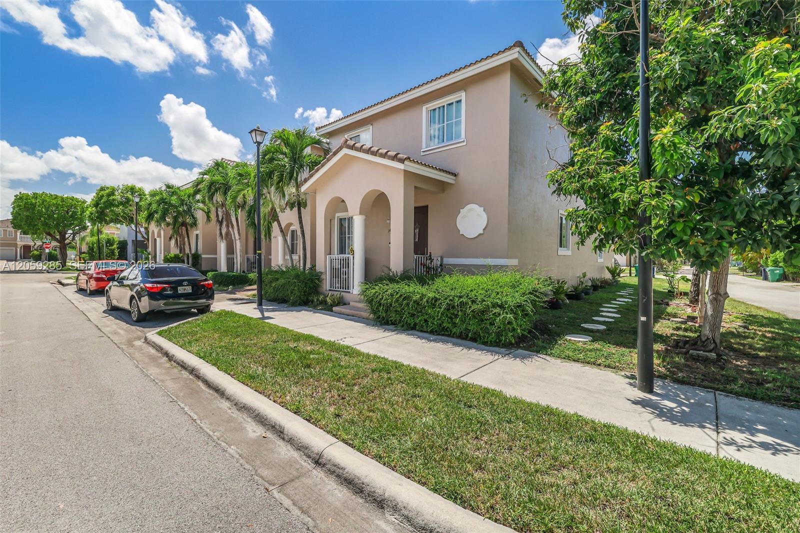 14319 SW 274th Way, Homestead FL 33032 photo 2