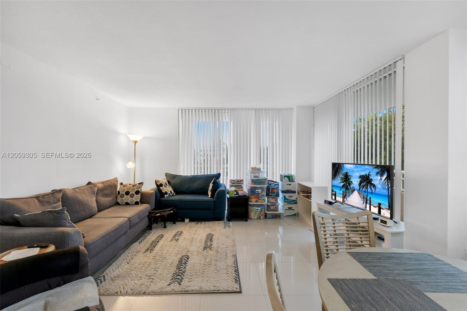 19501 W Country Club Dr # 309, Aventura FL 33180 photo 4