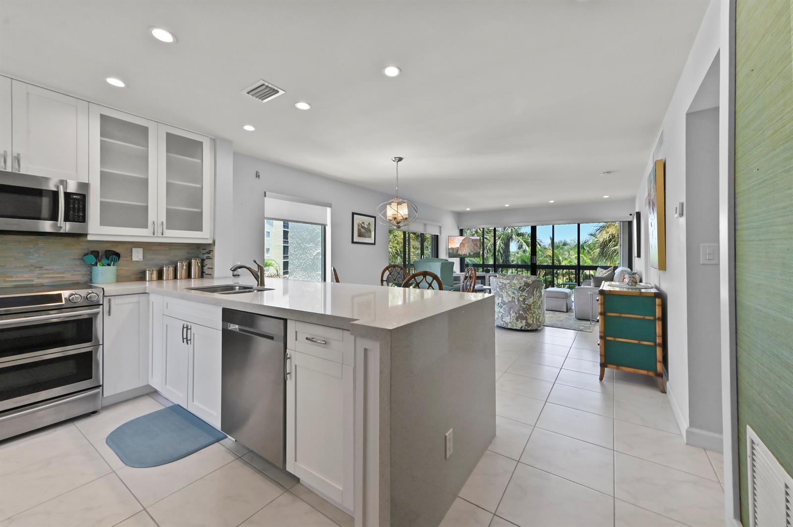2550 Presidential Way # 301, West Palm Beach FL 33401