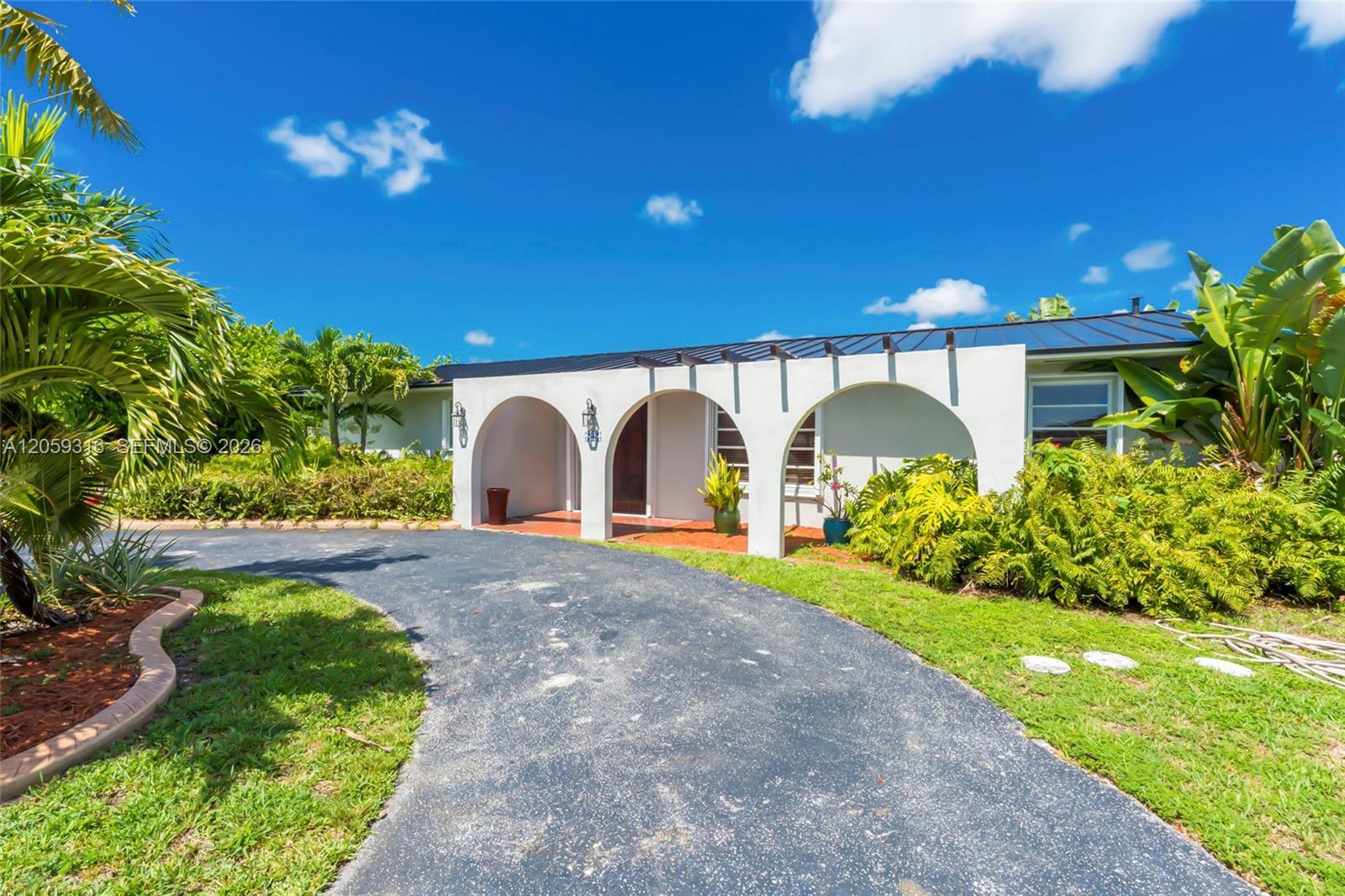 232 SW 102nd Ave, Sweetwater FL 33174 photo 2