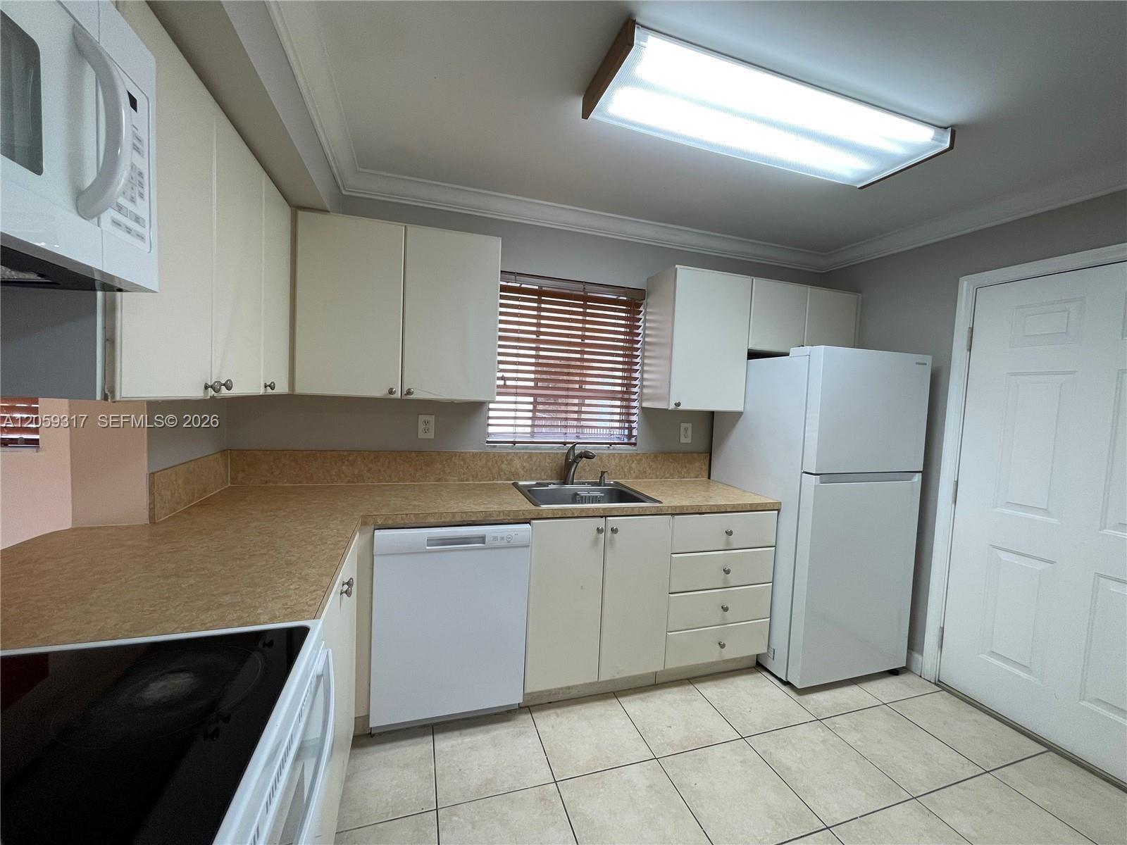 8600 SW 109th Ave # 220, Miami FL 33173 photo 2