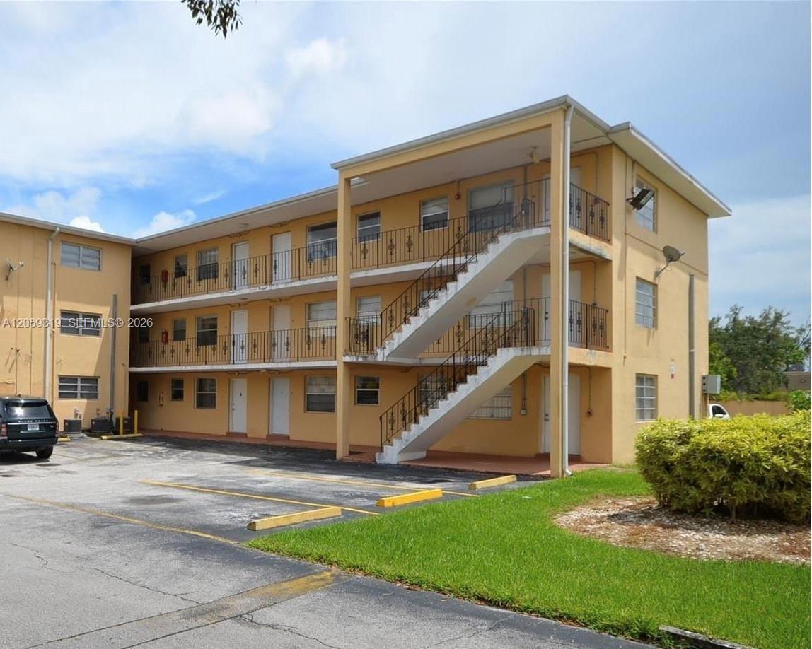 3855 SW 79th Ave # 27, Miami FL 33155 photo 2
