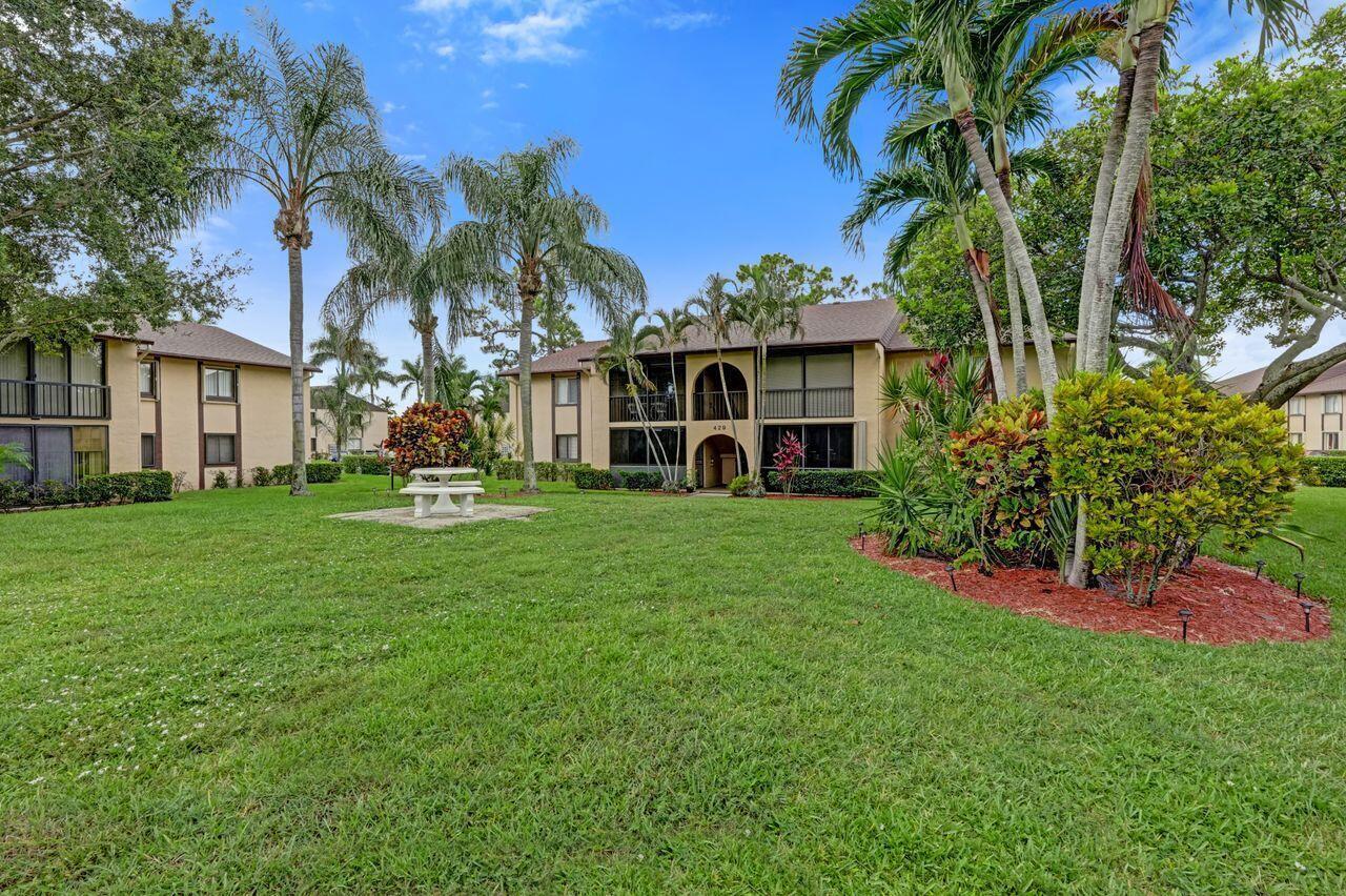 429 Pine Glen Lane # 2, FL 33463 photo 2
