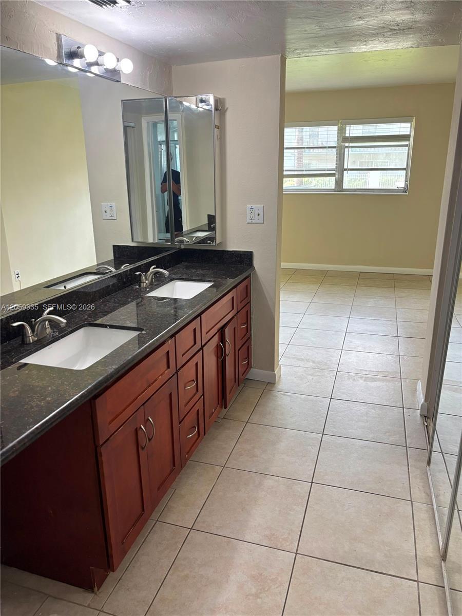 7410 SW 82nd St # K103, Miami FL 33143 photo 2