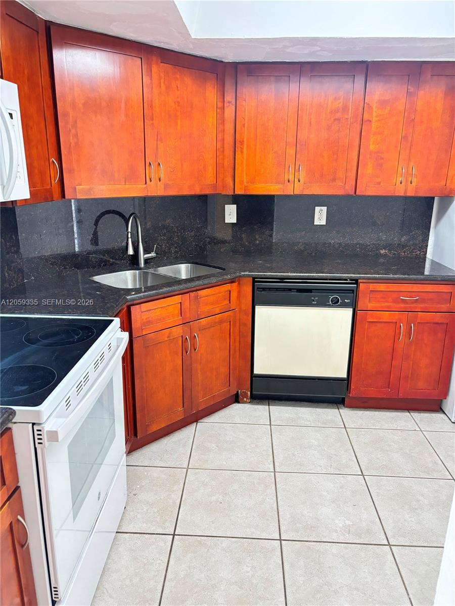 7410 SW 82nd St # K103, Miami FL 33143