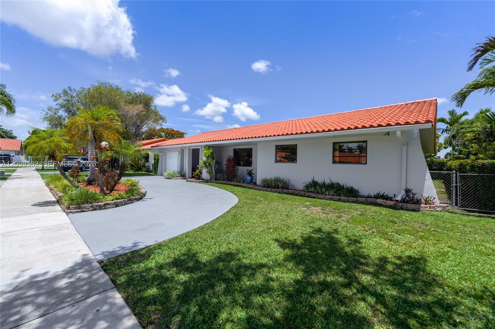 13131 SW 5th St, Miami FL 33184 photo 3