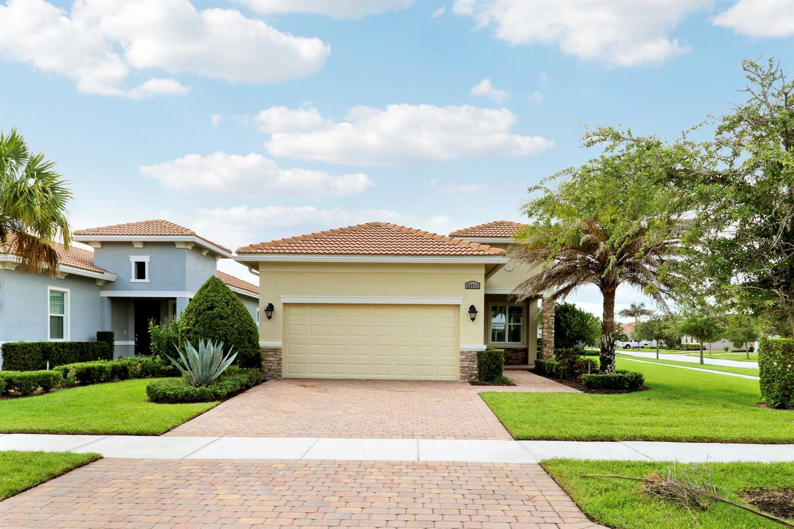 20015 SW Caserta Way, Port St. Lucie FL 34986 photo 2