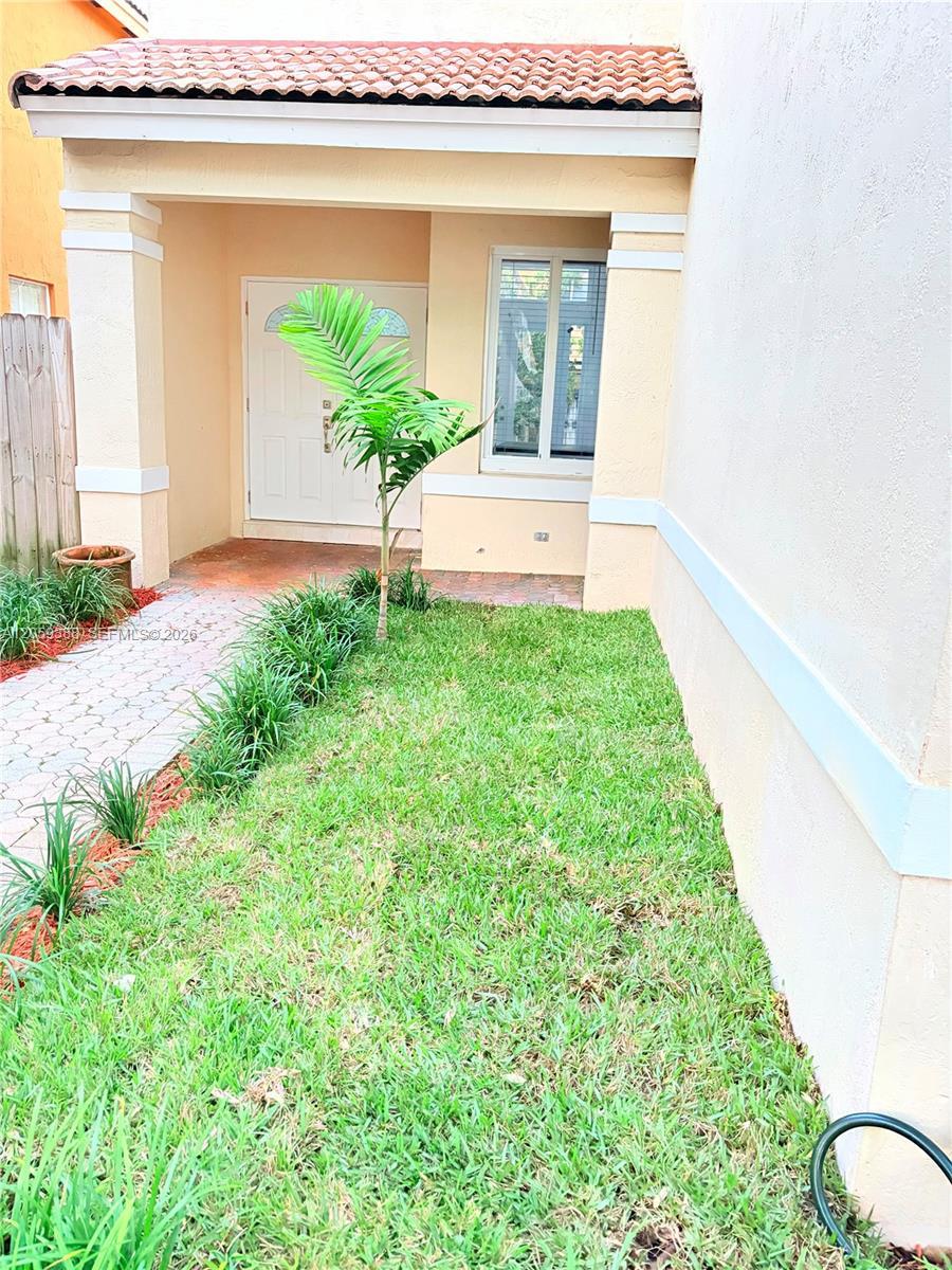 1581 SW 106 AVE # 0, Pembroke Pines FL 33025 photo 2