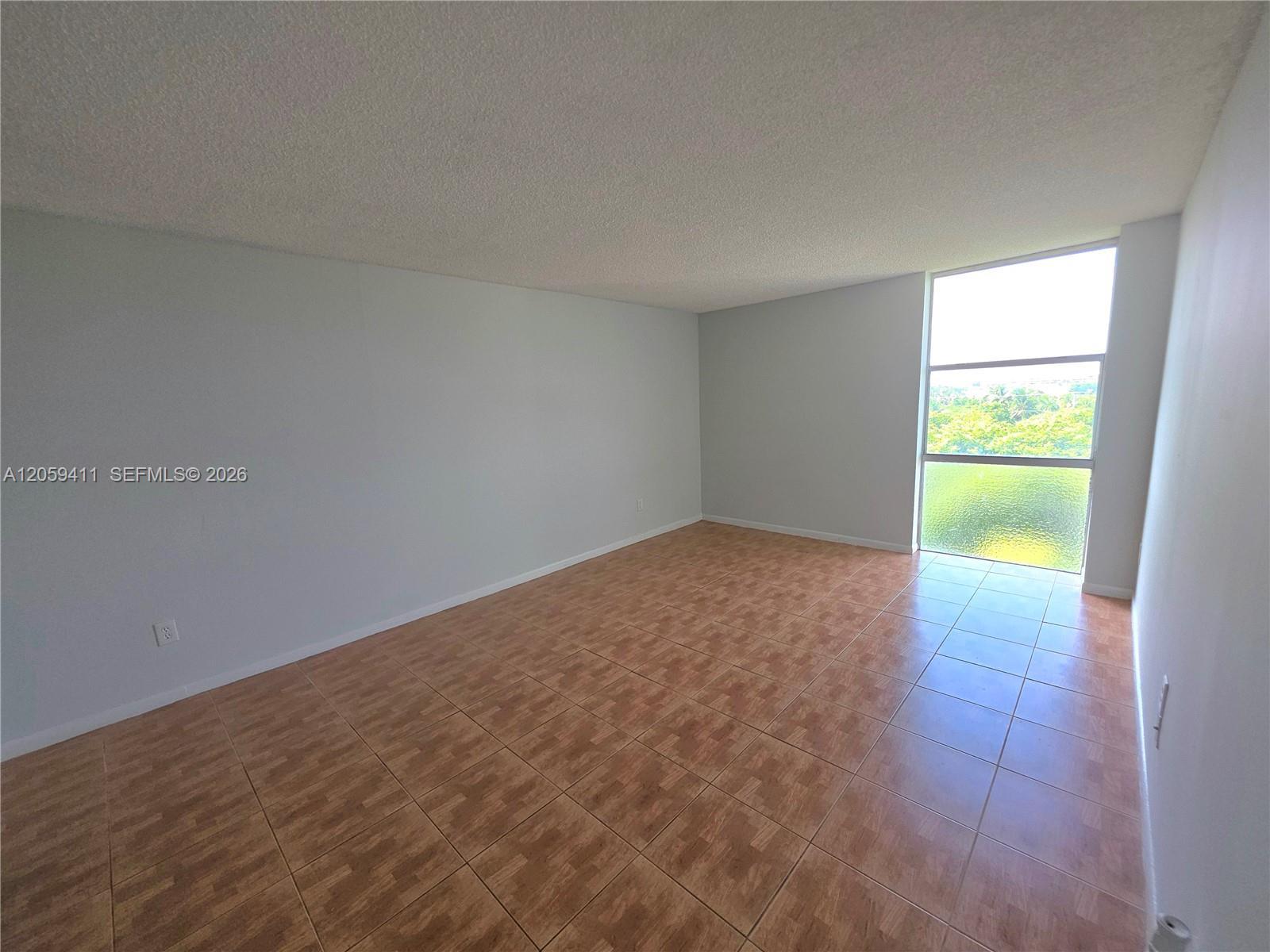 2350 NE 135th St # 602, North Miami FL 33181 photo 4
