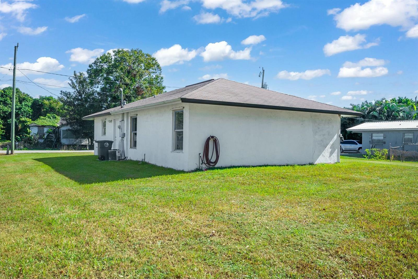 116 SE 3RD Street N, Belle Glade FL 33430 photo 3