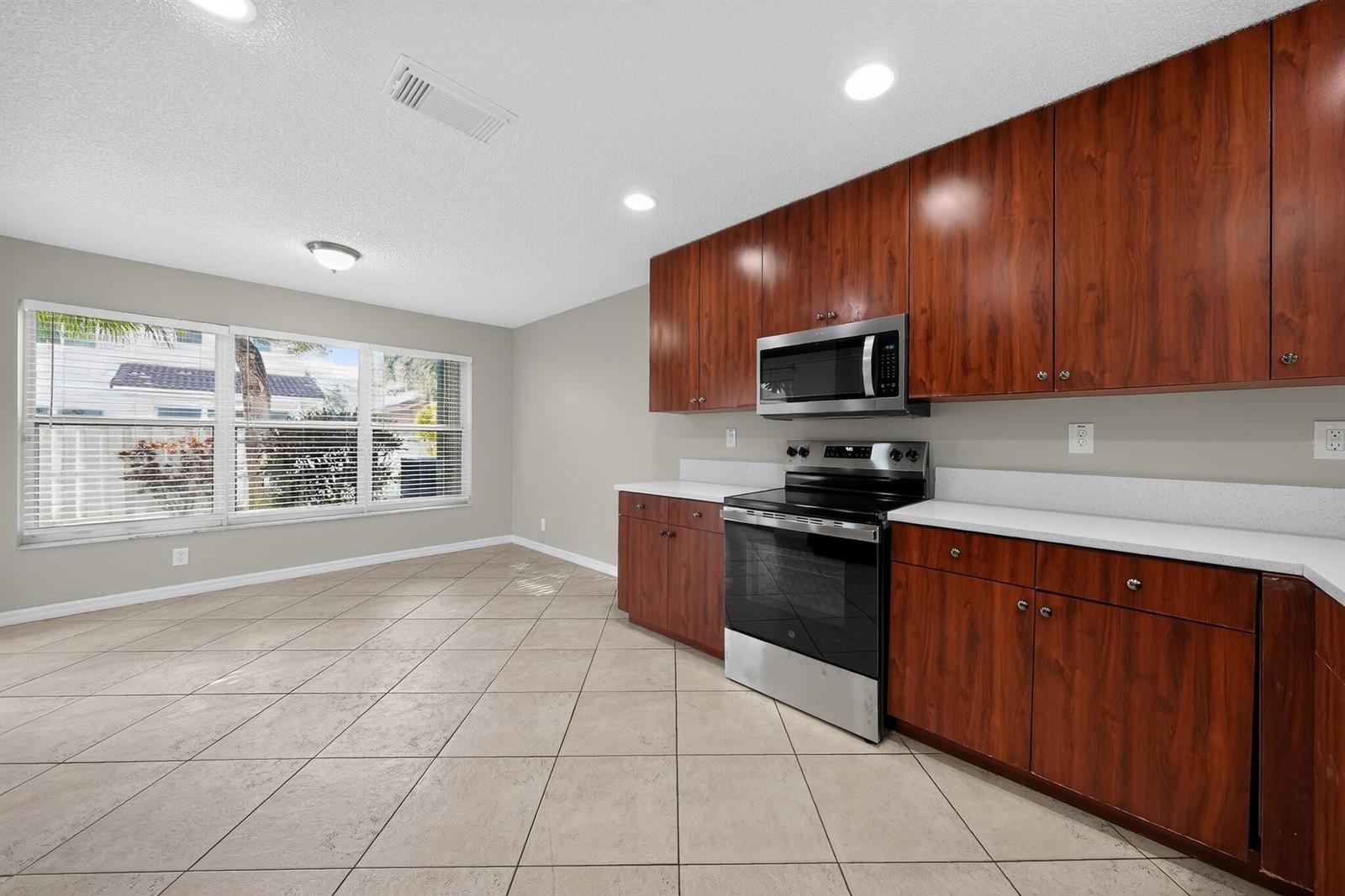 5287 SW 38th Way, Fort Lauderdale FL 33312 photo 3