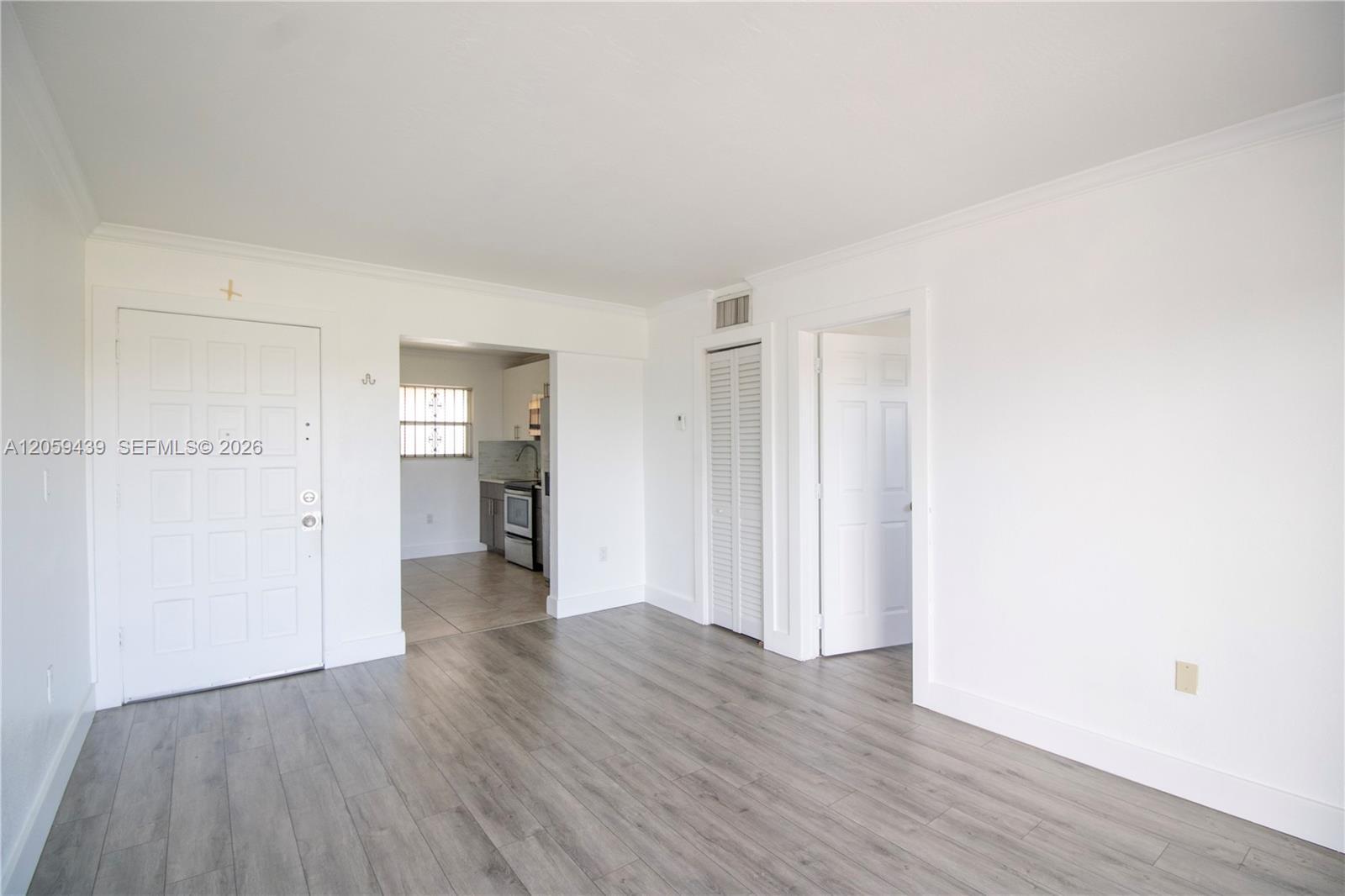 4758 W Flagler St # 14, Miami FL 33134 photo 2