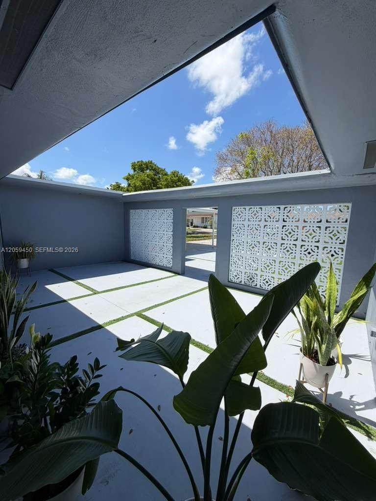 1030 NW 87th St # 0, Miami FL 33150 photo 2