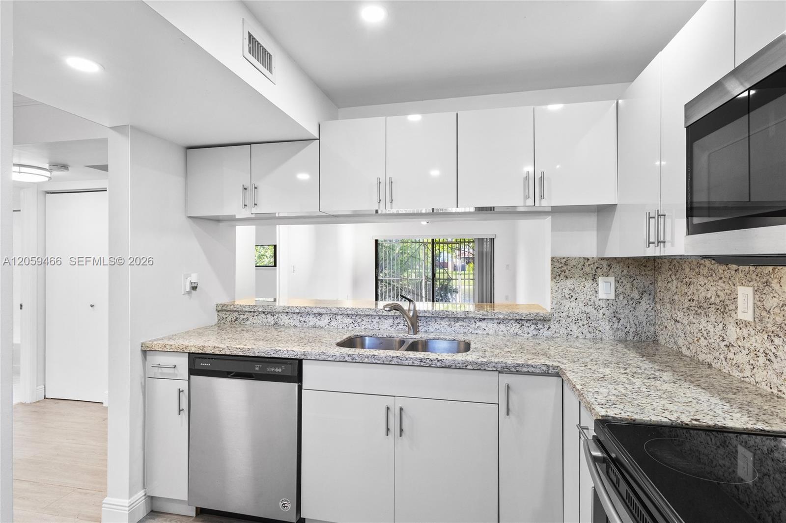 10145 NW 9th St Circle # 101, Miami FL 33172 photo 3