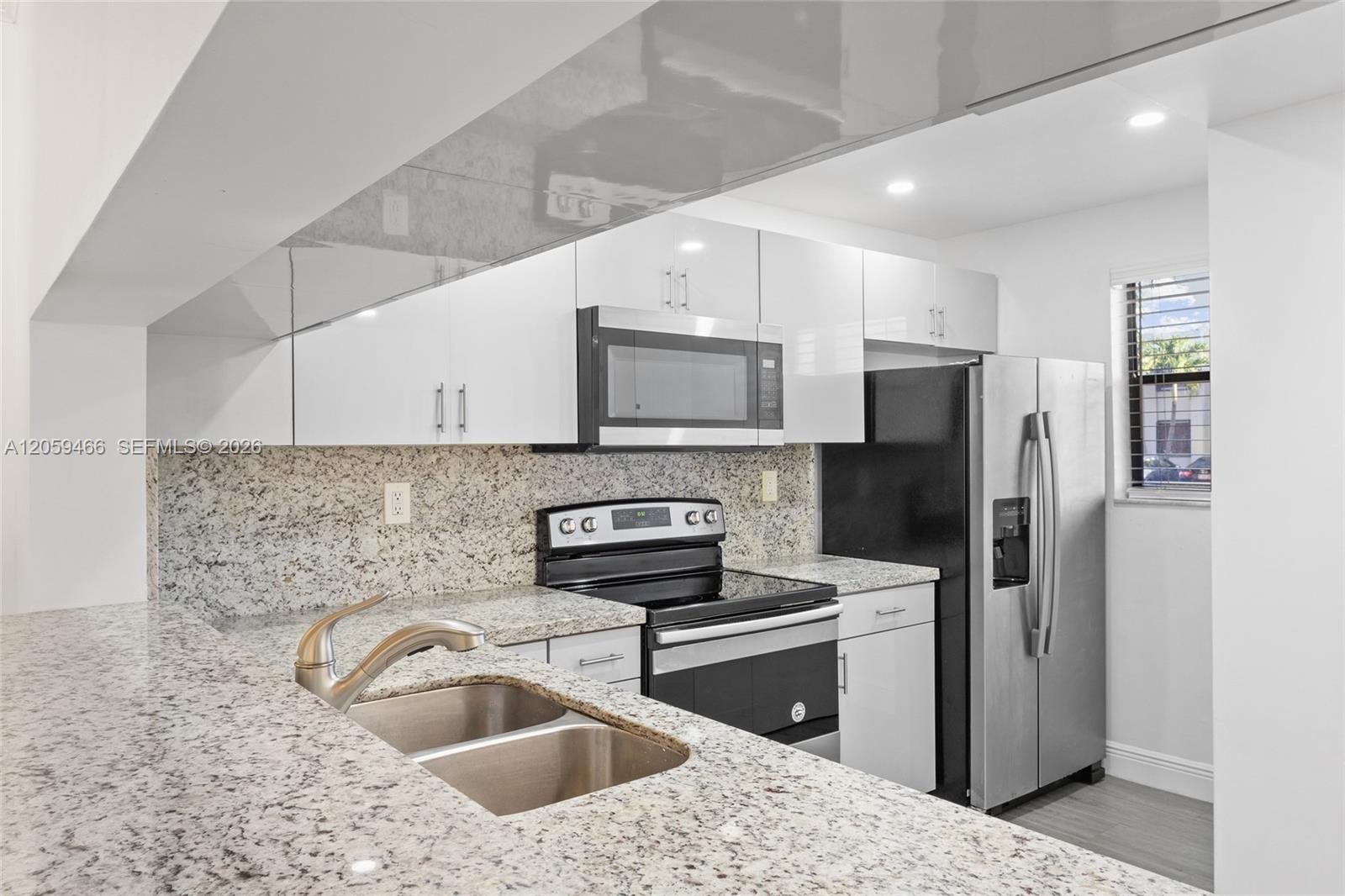 10145 NW 9th St Circle # 101, Miami FL 33172 photo 4