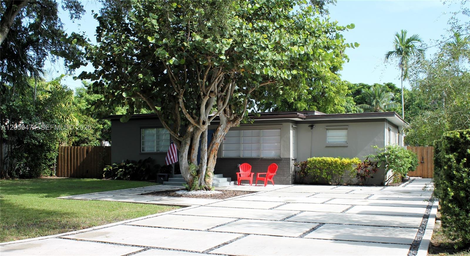 510 Raven Ave, Miami Springs FL 33166 photo 2