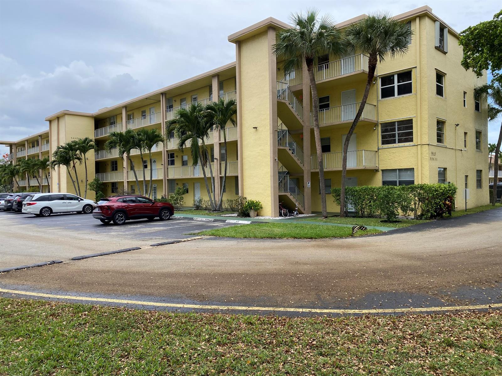 9949 Sandalfoot Boulevard # 529, Boca Raton FL 33428