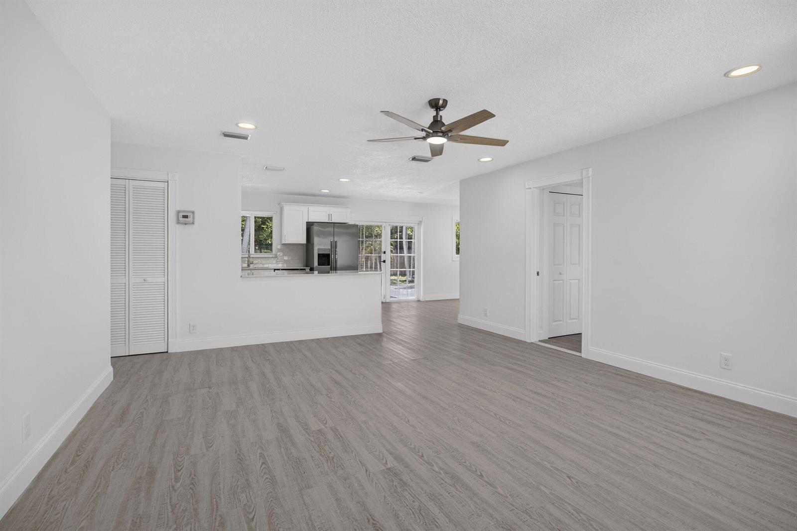 514 Riverside Drive, Palm Beach Gardens FL 33410 photo 5