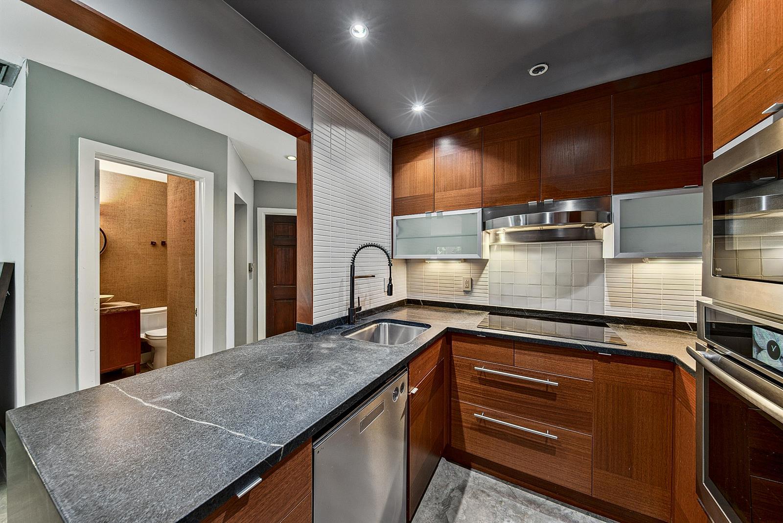 281 NE 16th Place Unit 403, Fort Lauderdale FL 33305 photo 4