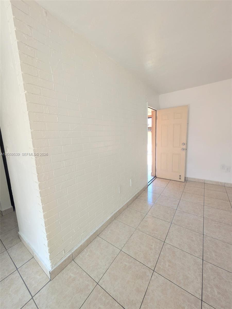6850 W 14th Ct # A24, Hialeah FL 33014 photo 3