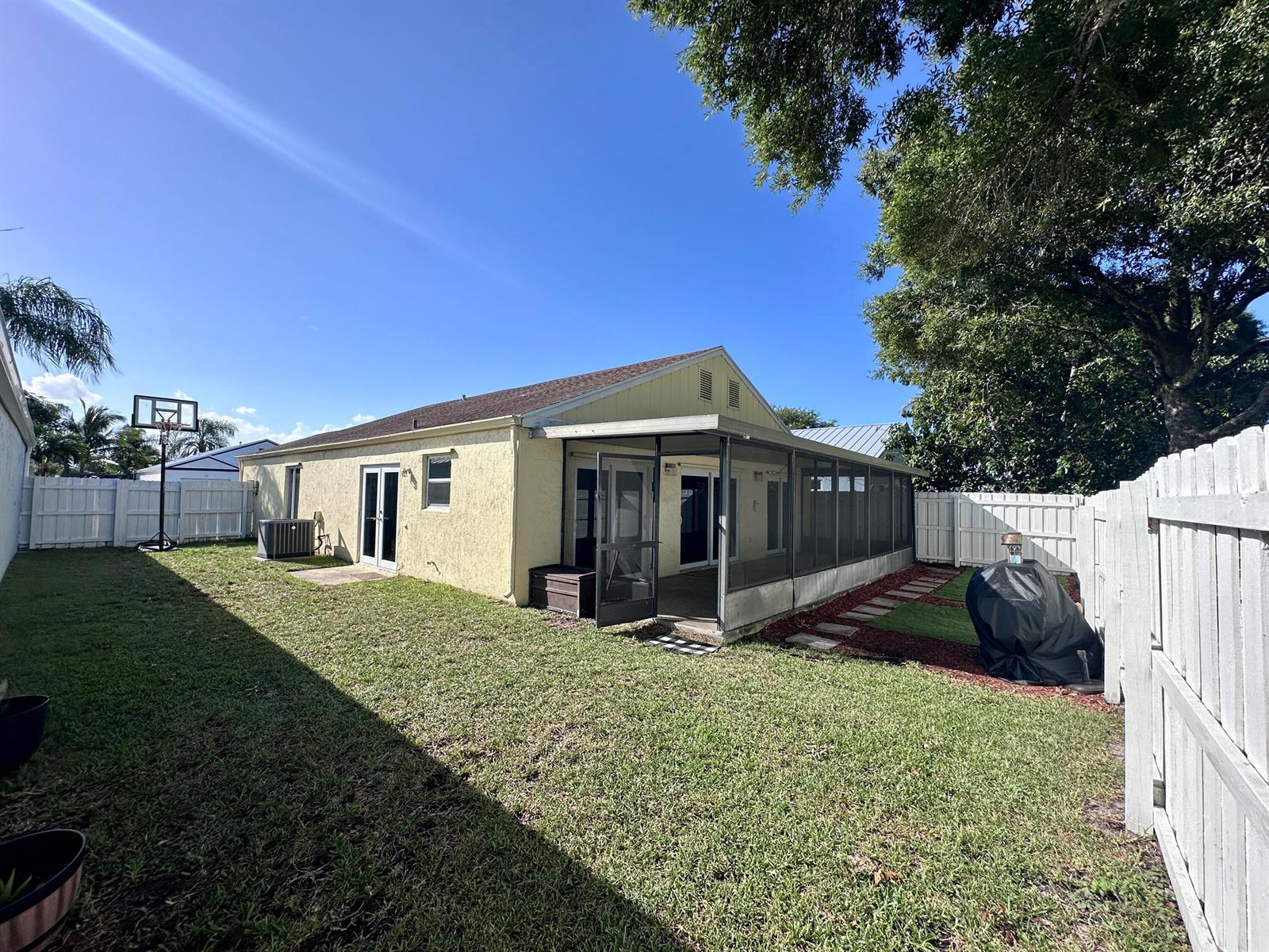 57 Buxton Lane, Boynton Beach FL 33426 photo 3
