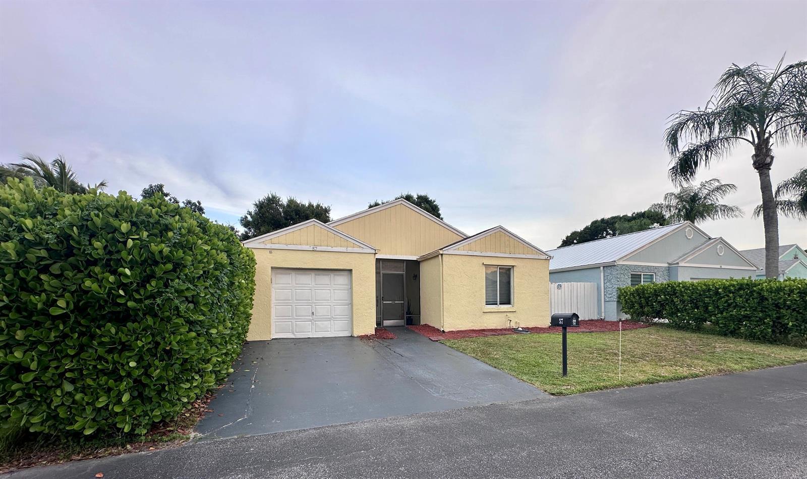57 Buxton Lane, Boynton Beach FL 33426