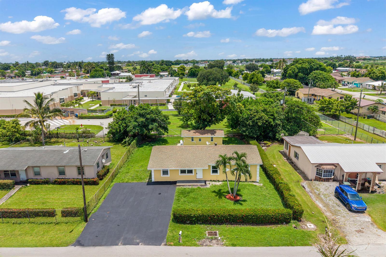 781 SW 12TH Street, Belle Glade FL 33430 photo 3