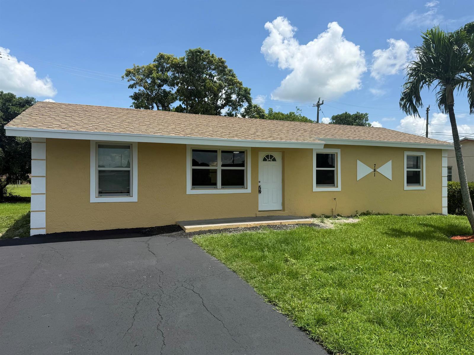 781 SW 12TH Street, Belle Glade FL 33430