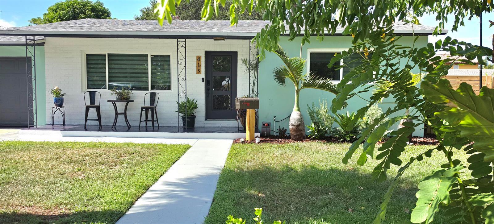 415 Park Avenue, Lake Park FL 33403 photo 2