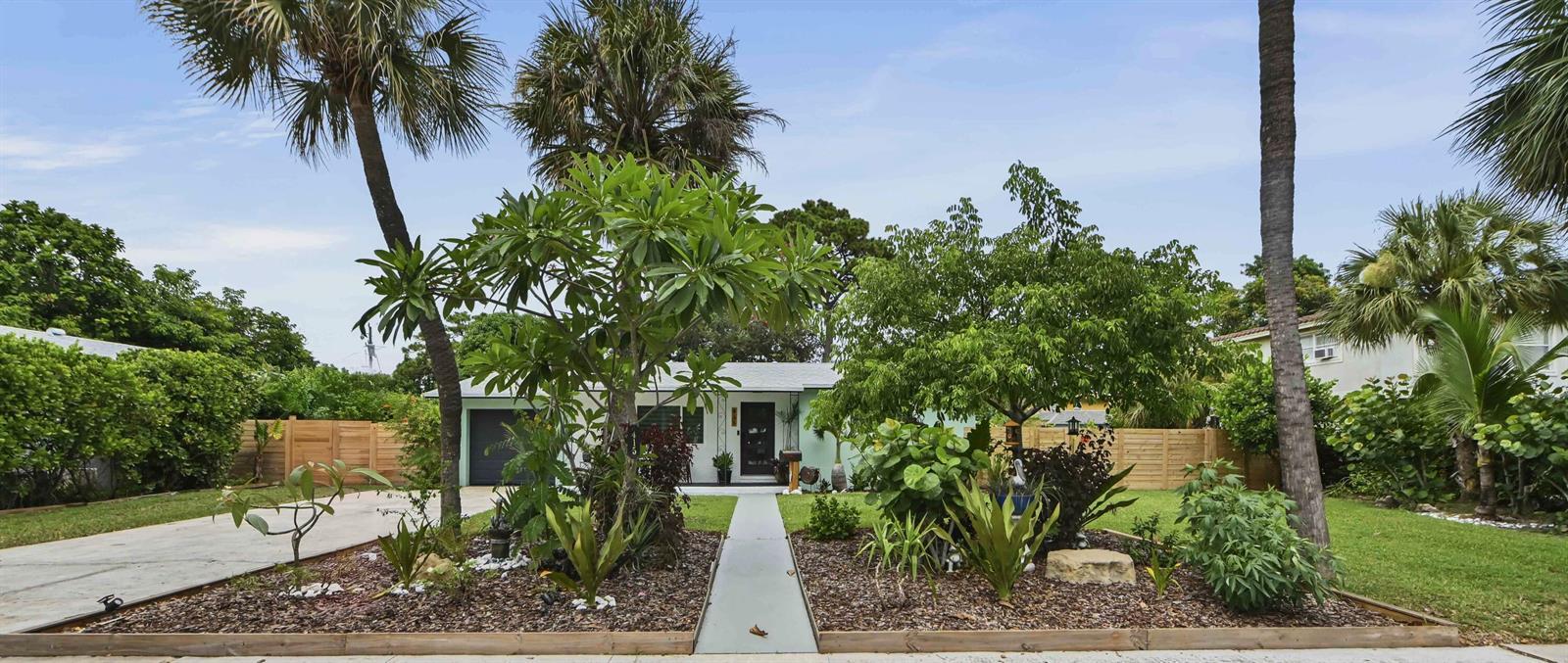 415 Park Avenue, Lake Park FL 33403 photo 3