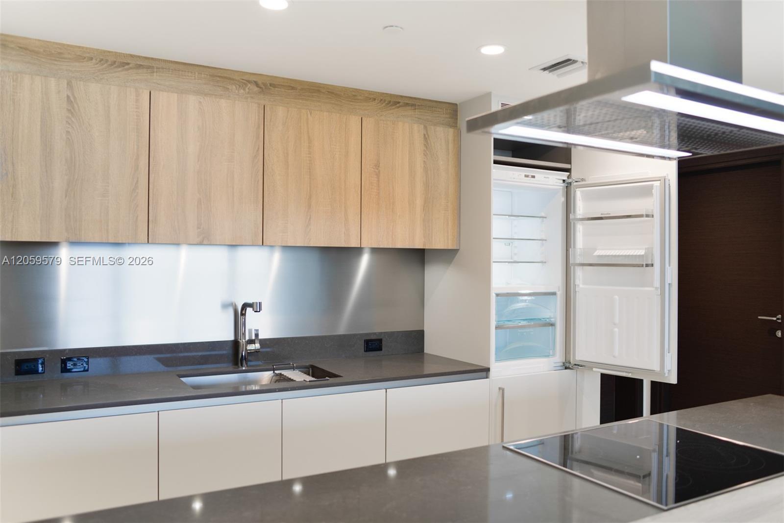 1000 Brickell Plaza # 2608, Miami FL 33131 photo 5