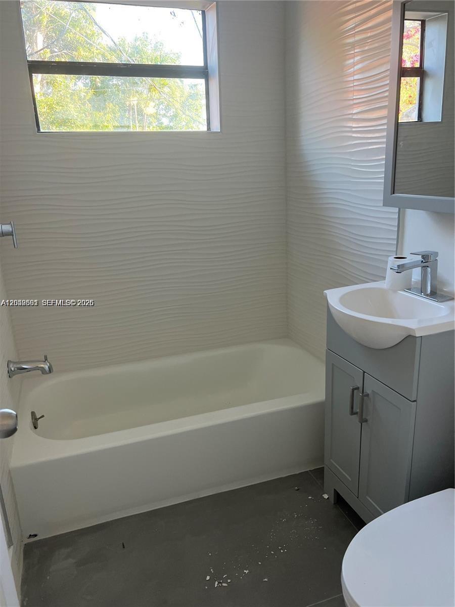 2126 Arthur St, Hollywood FL 33020 photo 2