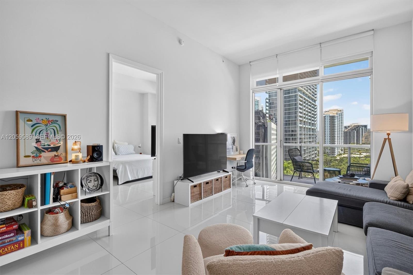 500 Brickell Ave # 1100, Miami FL 33131 photo 2