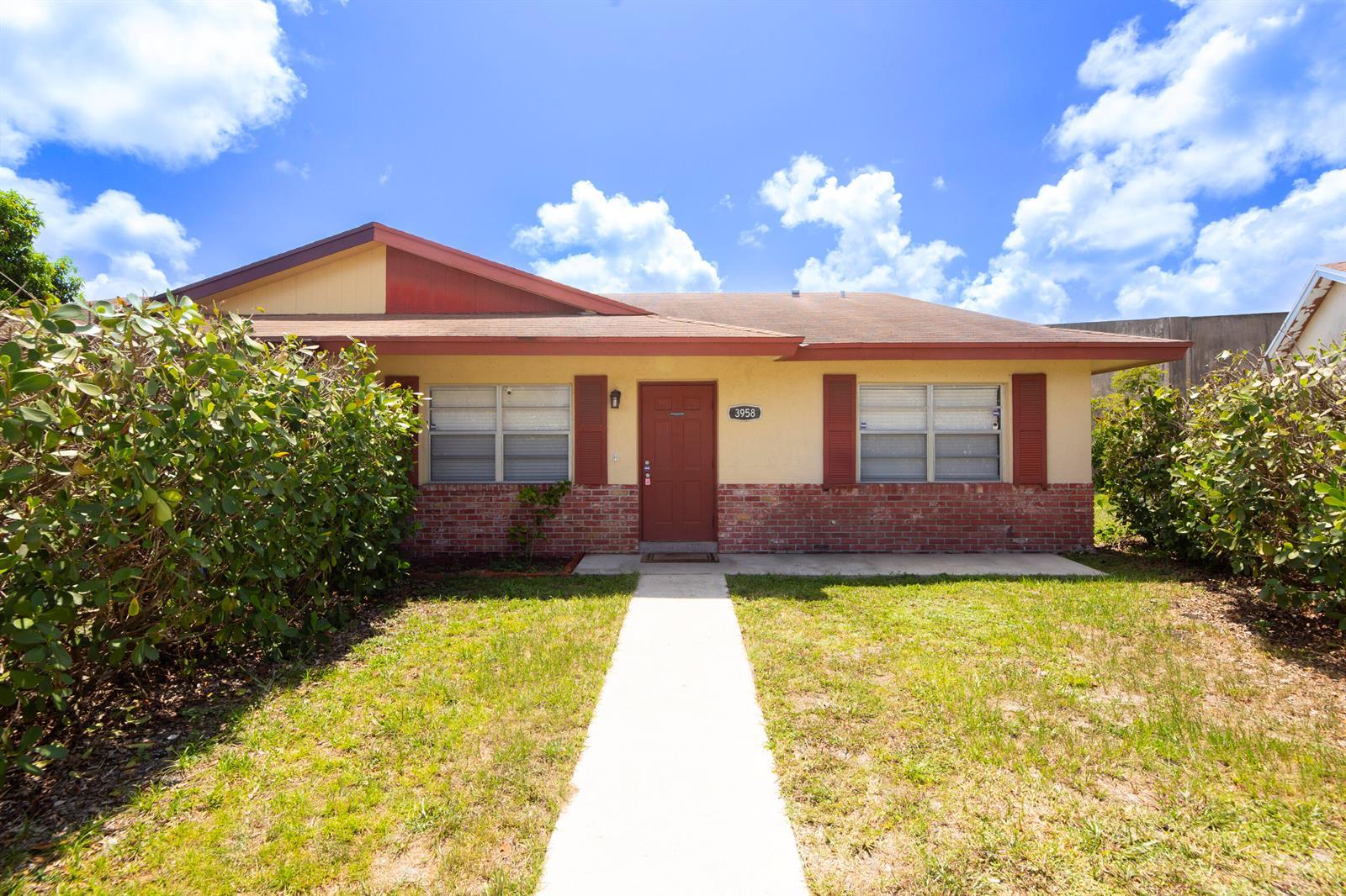 3958 CHAPEL Street, Palm Beach Gardens FL 33403 photo 2