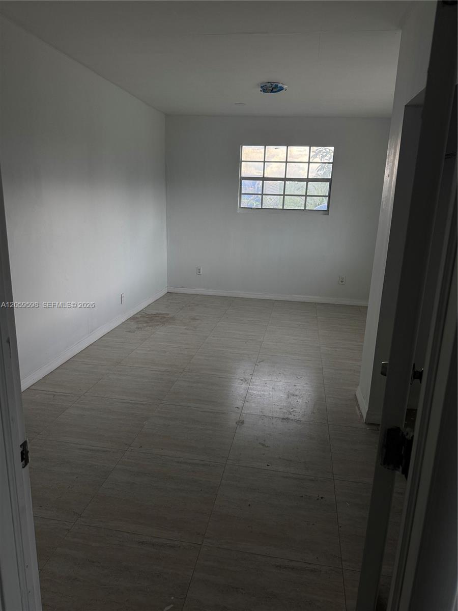 15430 SW 194th Ave, Miami FL 33187 photo 3