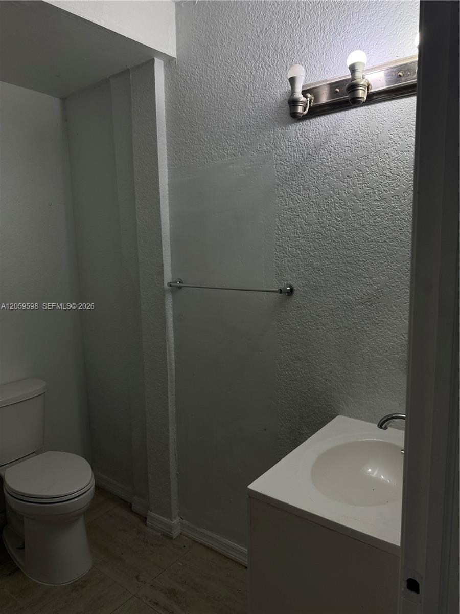 15430 SW 194th Ave, Miami FL 33187 photo 4