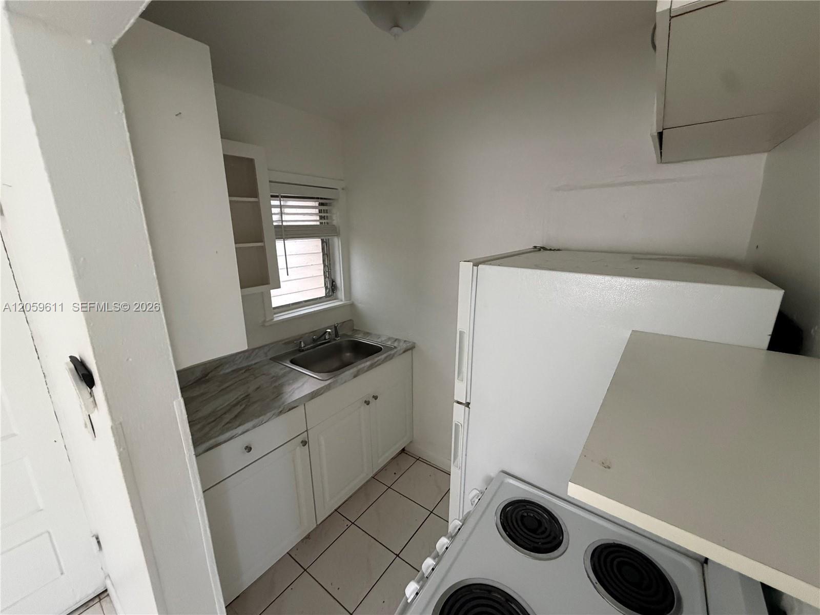 2430 SW 25th Ter # 3, Miami FL 33133 photo 3