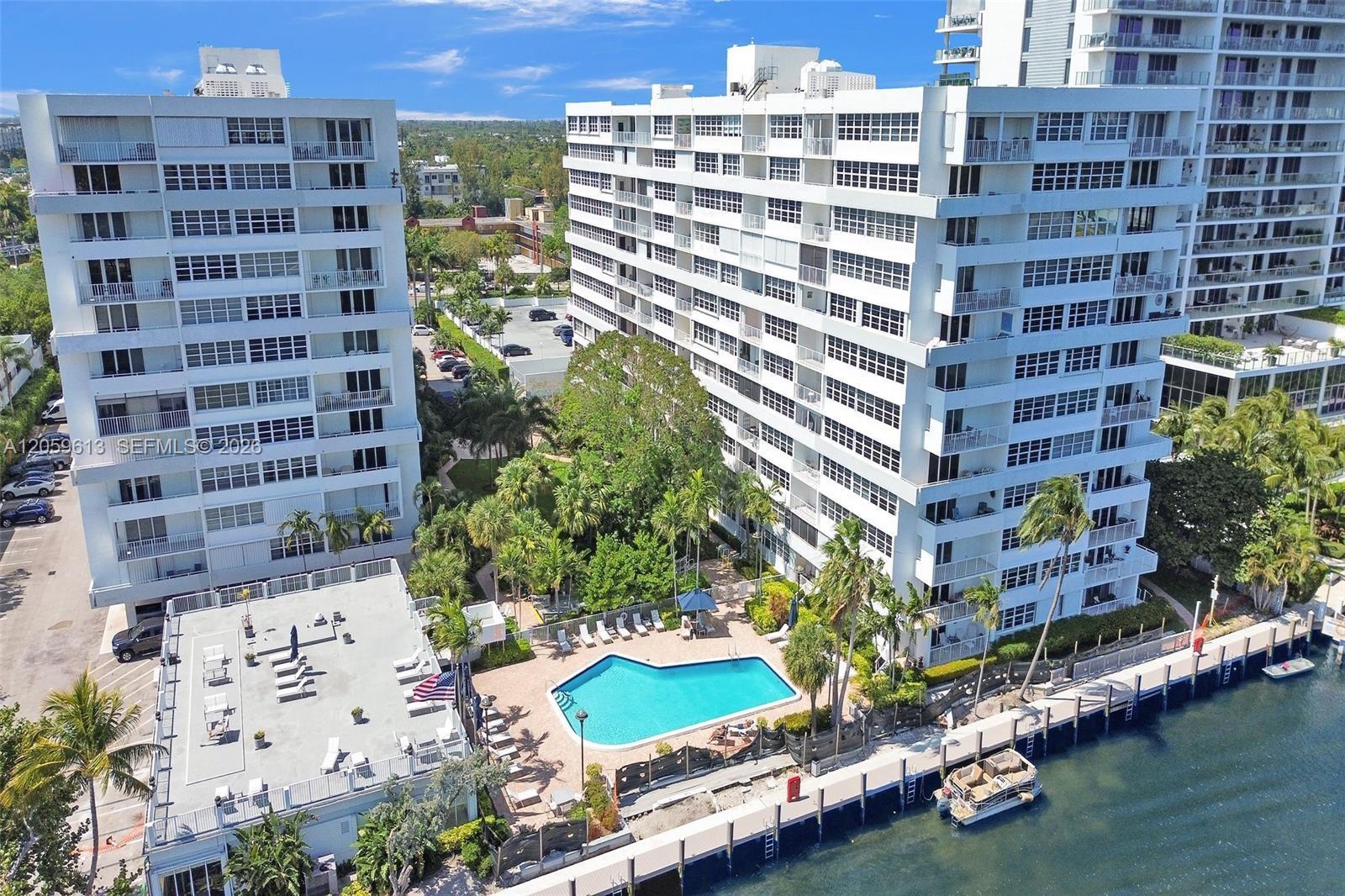 1160 N Federal Hwy, Fort Lauderdale FL 33304