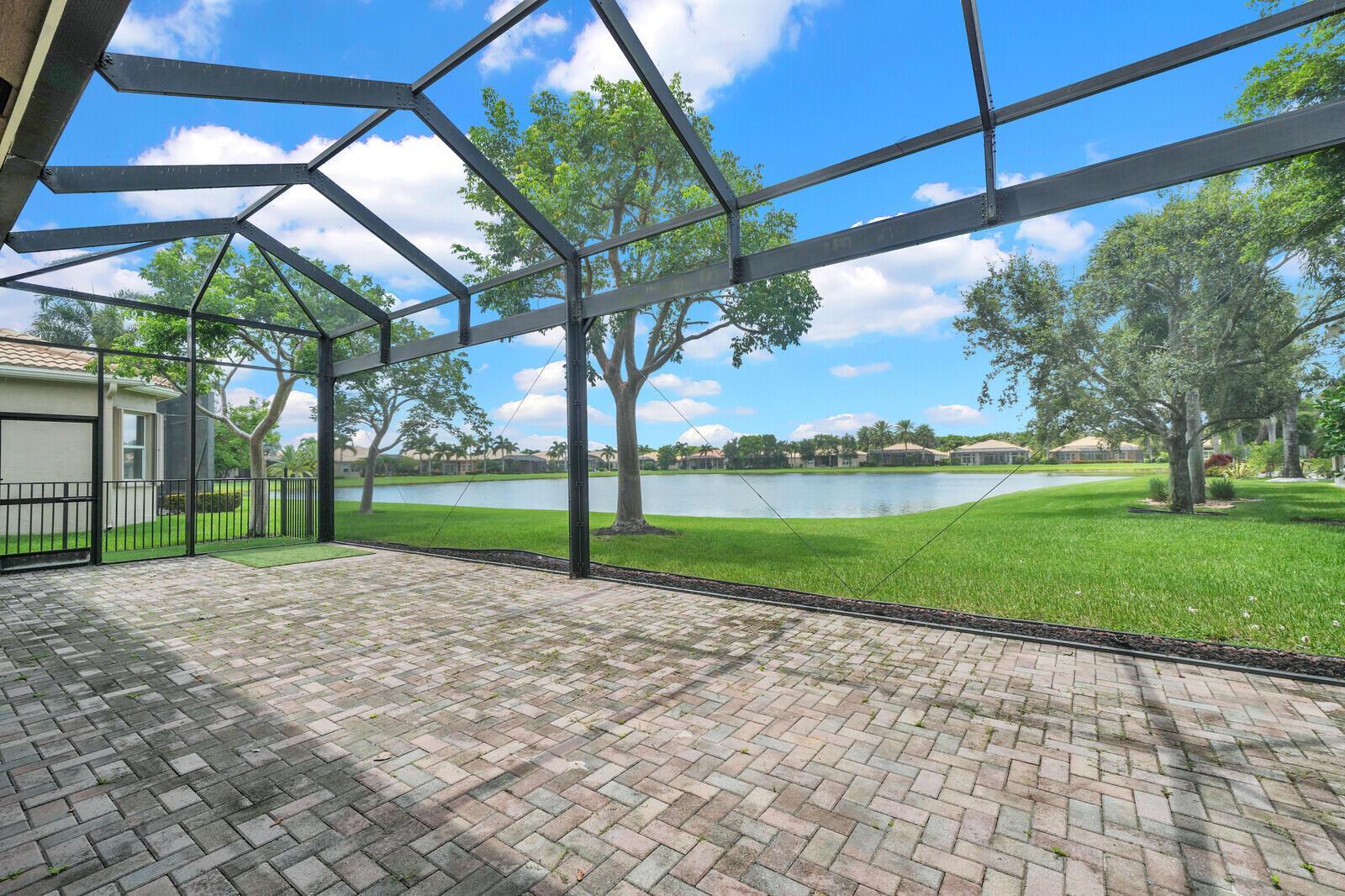 10469 Whitewind Circle, Boynton Beach FL 33473 photo 5
