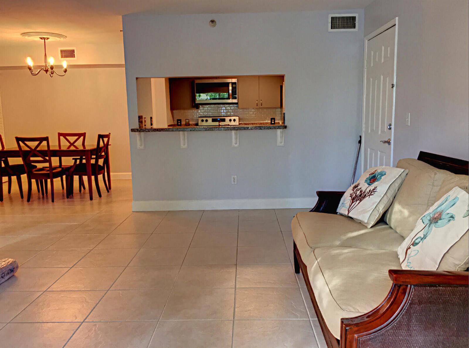 160 YACHT CLUB Way # 210, Hypoluxo FL 33462 photo 2