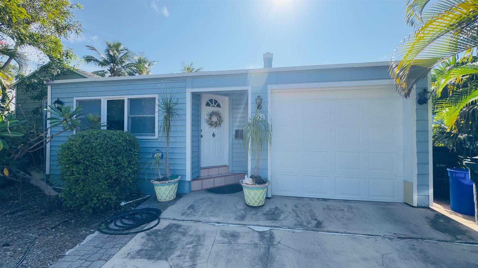 715 N PALMWAY, FL 33460 photo 4